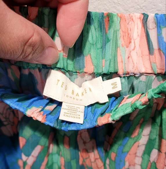 Ted Baker Galasia Graphic Print Off The Shoulder Cover Up - Picture 4 of 8